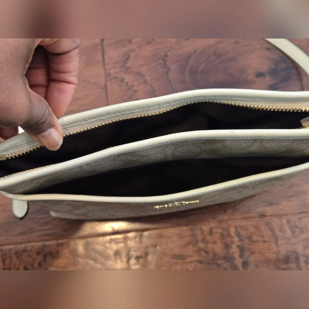 Coach F29210 Signature Leather Shoulder Bag Beige White Crossbody - Picture 10 of 10